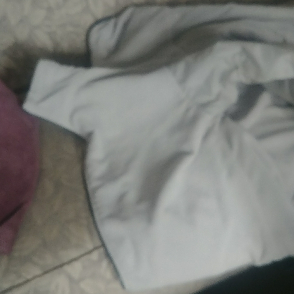 Woman's Columbia Jacket - Picture 10 of 11